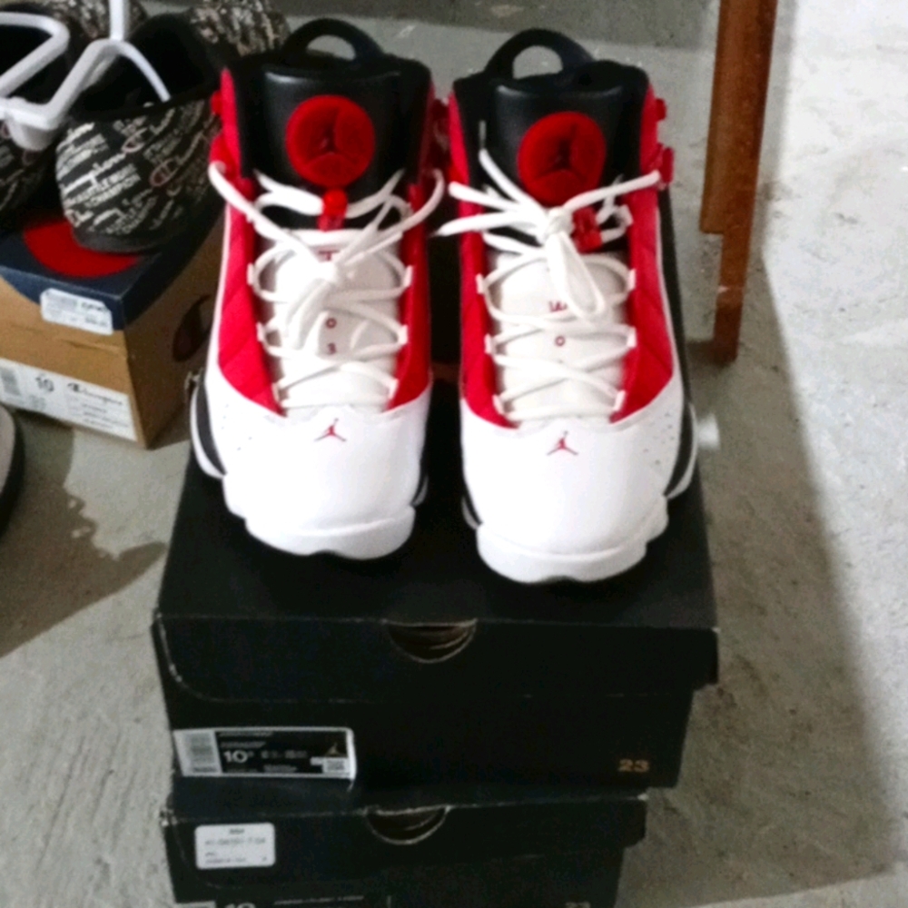 Jordan 6 rings, white/black-carmine